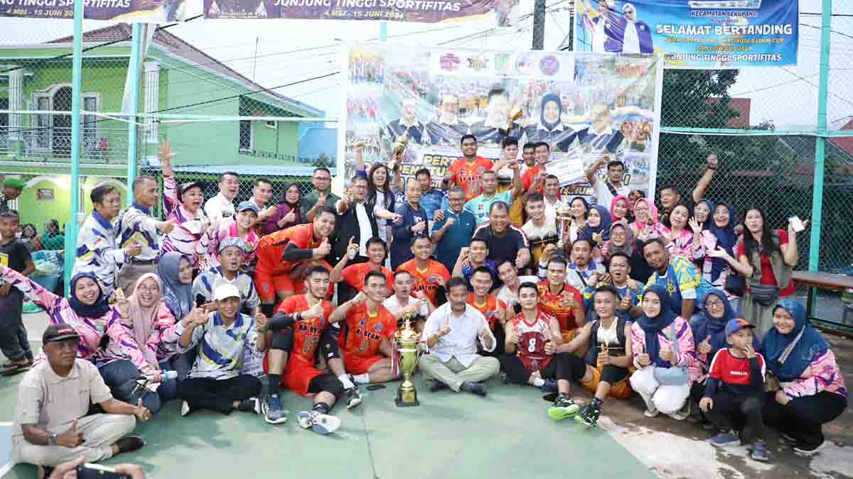Kalahkan Tim HIMNI Dengan Skor 3-1 , BP Batam Juara 1 Turnamen Bola Voli Piala Bergilir Wali Kota Batam 2024