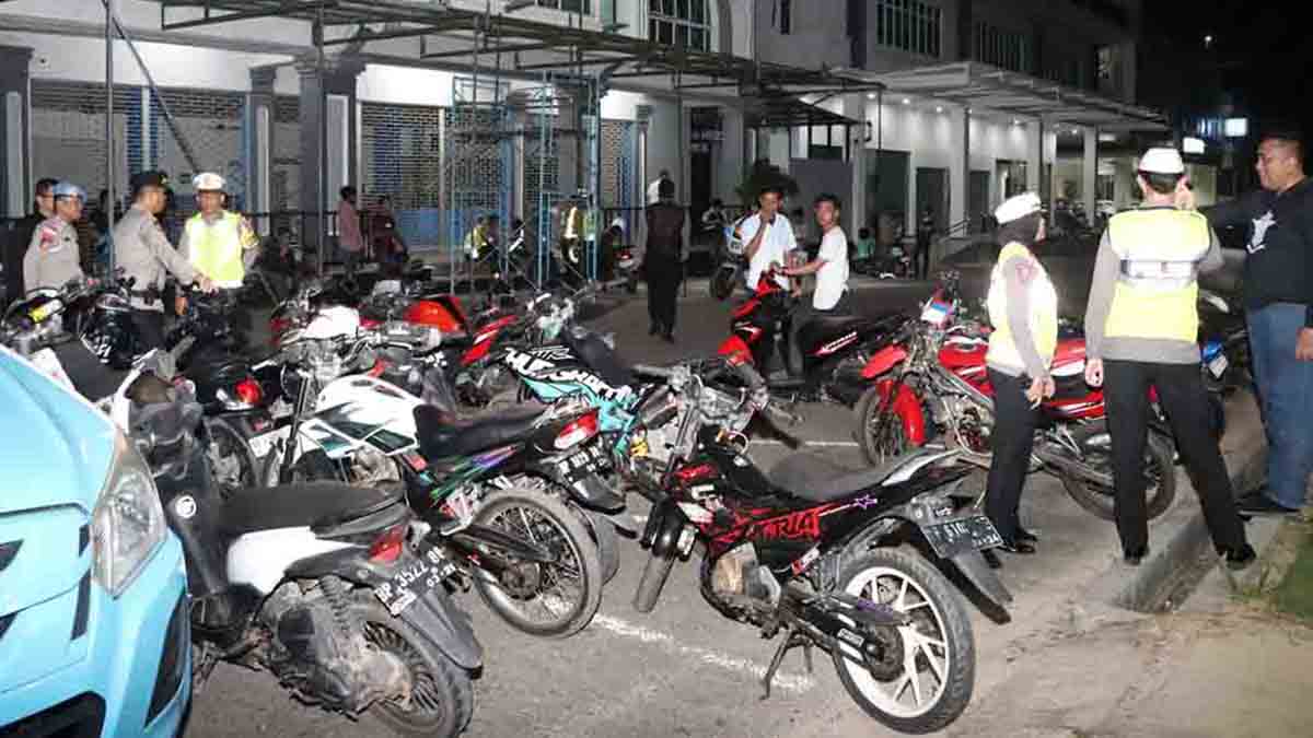 Gunakan Knalpot Brong, Polisi Amankan 156 Unit Kendaraan di Batam