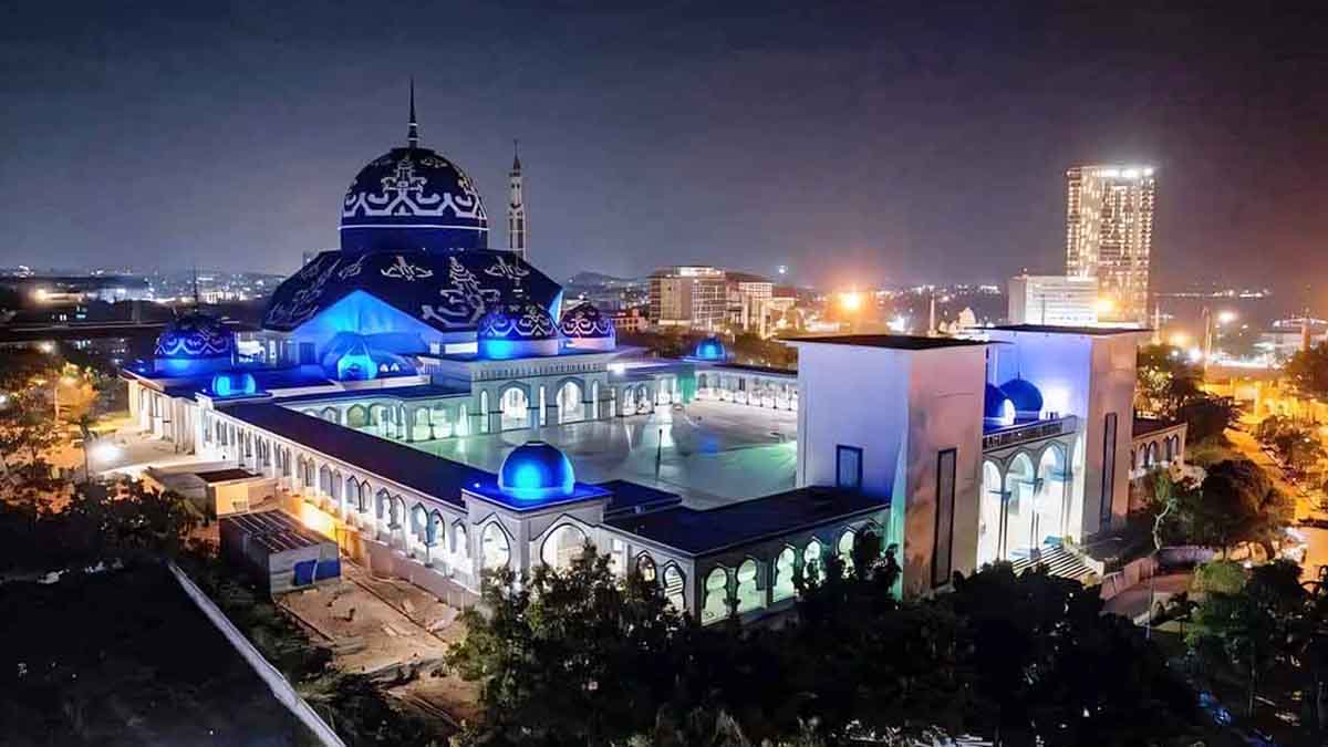 Baru Saja Diresmikan, Kubah Masjid Agung Raja Hamidah di Batam Rusak Akibat Hujan Deras dan Angin Kencang