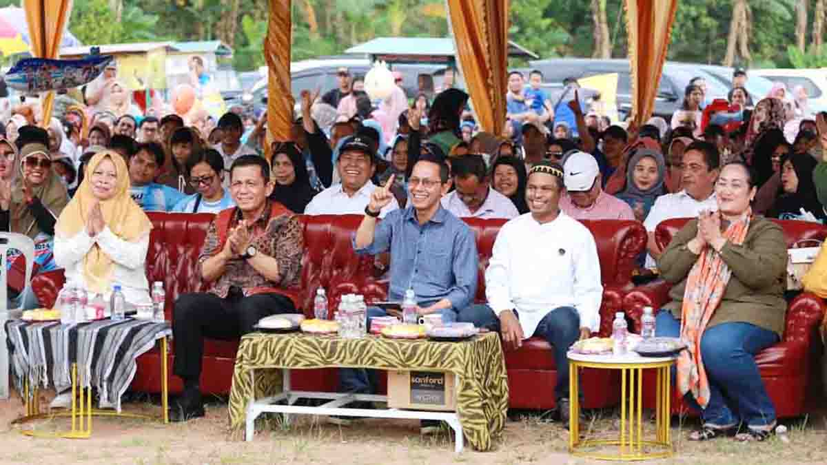 Emak-Emak Bengkong Batam Ramai-Ramai Dukung Ansar-Amsakar untuk Pilgub Kepri dan Pilwako Batam 2024