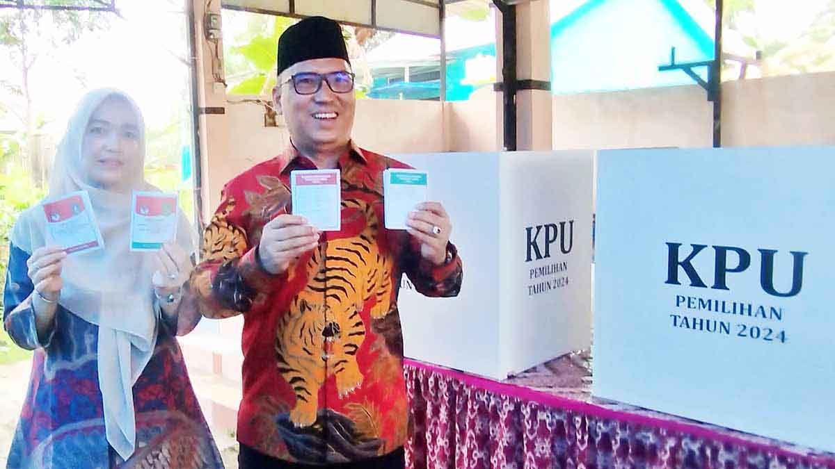 Nyanyang Haris Pratamura Optimis Menang Usai Gunakan Hak Pilih di TPS 013 Sekupang