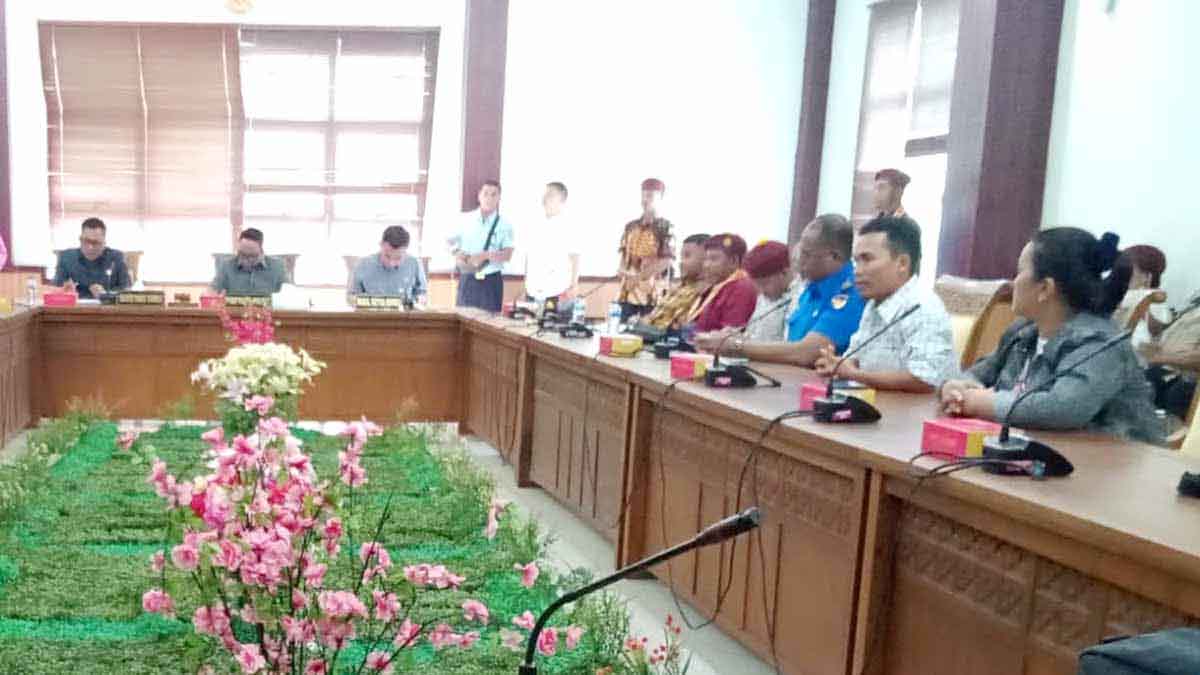 Terkait Uang Ganti Untung Warga Teluk Bakau, Ketua Komisi 1 DPRD Batam Tegur Lurah Batu Besar dan Camat Nongsa