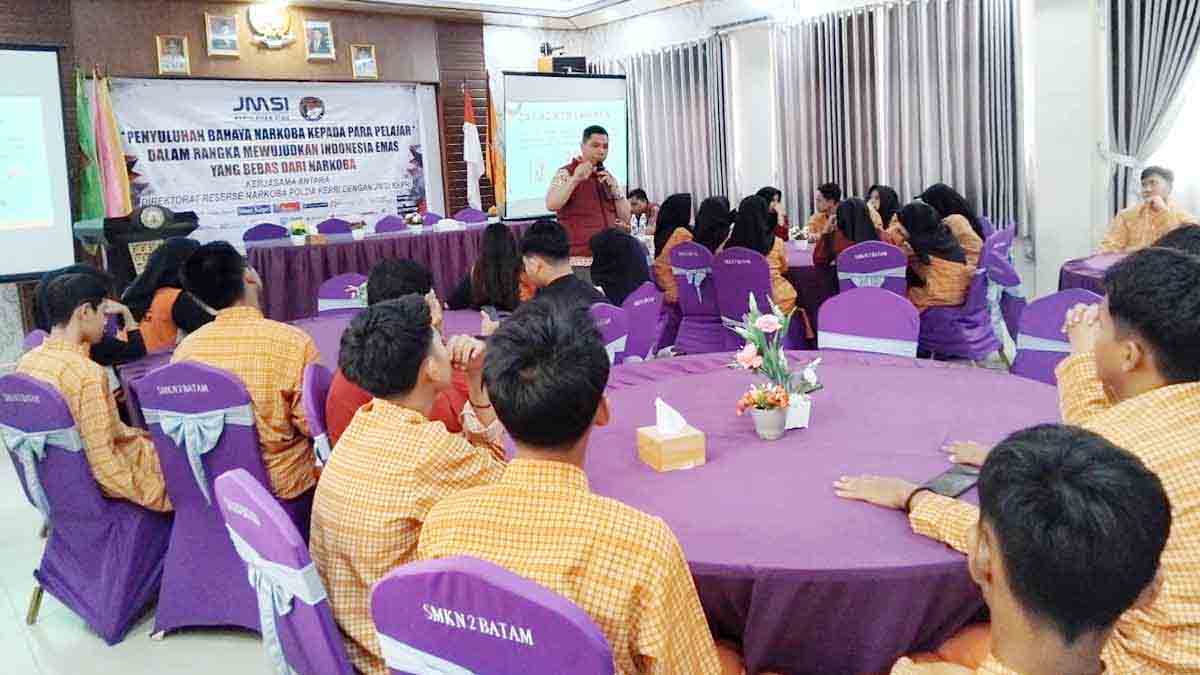 JMSI Kepri dan Polda Kepri Gencarkan Sosialisasi Bahaya Narkoba di Sekolah, Kali Ini di SMK Negeri 2 Kota Batam