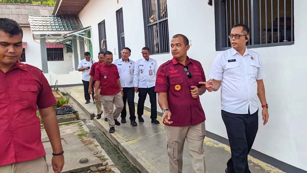 Kakanwil Pemasyarakatan Kepri Aris Munandar meninjau Rutan Kelas IIB Tanjung Balai Karimun