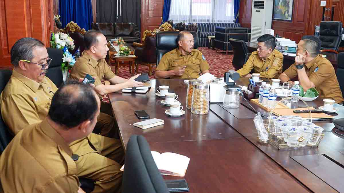 Sekda Kepri dan Kadis Kominfo Hadiri Rakor Persiapan Pelantikan Kepala Daerah Terpilih Pilkada 2024