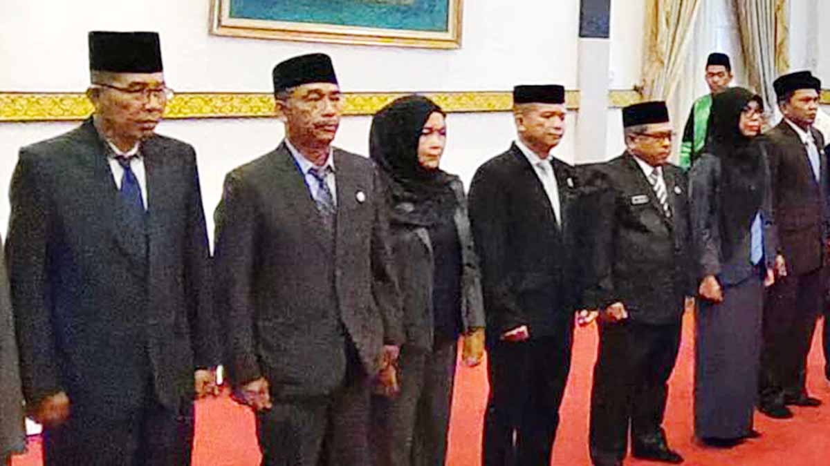 Bupati Lingga, Muhammad Nizar melantik Ruliadi sebagai Asisten Administrasi Umum Sekretariat Kabupaten Lingga bersama Pejabat Tinggi Pratama Kabupaten Lingga lainnya