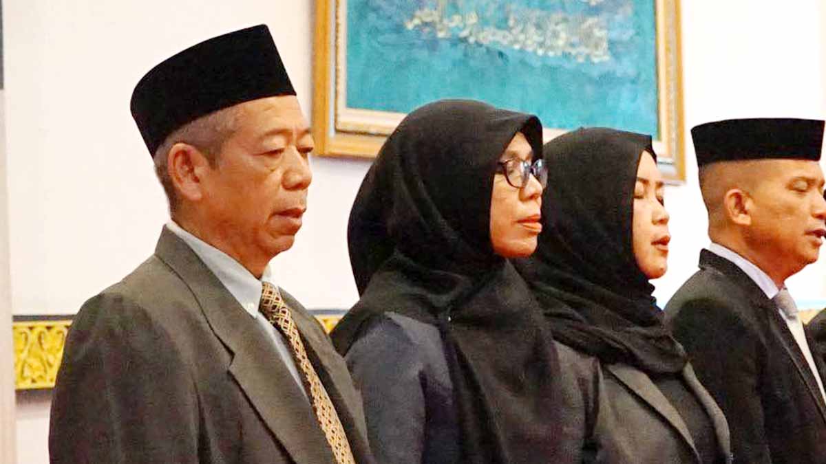 Bupati Lingga, Muhammad Nizar, melantik Said Rudifallo sebagai Staf Ahli Bidang Pembangunan dan Keuangan Sekretariat Daerah Kabupaten Lingga