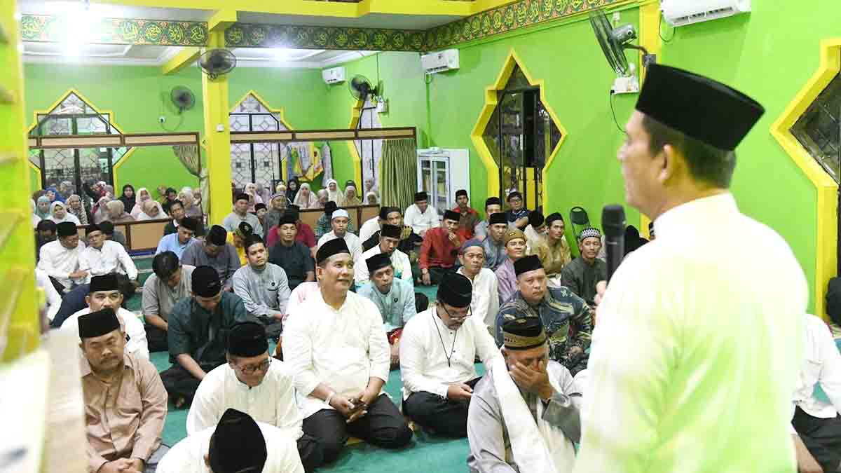 Pesan Gubernur Ansar Ahmad: Manfaatkan Ramadhan untuk Meningkatkan Ibadah