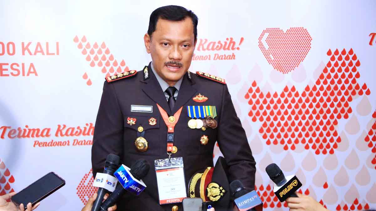 Kabid Humas Polda Kepri, Kombes Pol Zahwani Pandra Arsyad, menyampaikan tentang mutasi Brigjen Pol Anom Wibowo di Polda Kepri