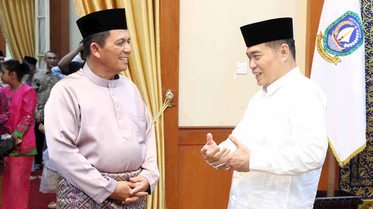 Wakapolda Kepri, Brigjen Pol Anom Wibowo bersama Gubernur Kepulauan Riau, Ansar Ahmad