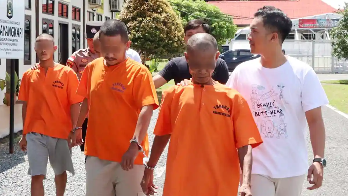 Kapolres Bintan Ungkap Dua Kasus Pencurian Berbeda dalam Konferensi Pers