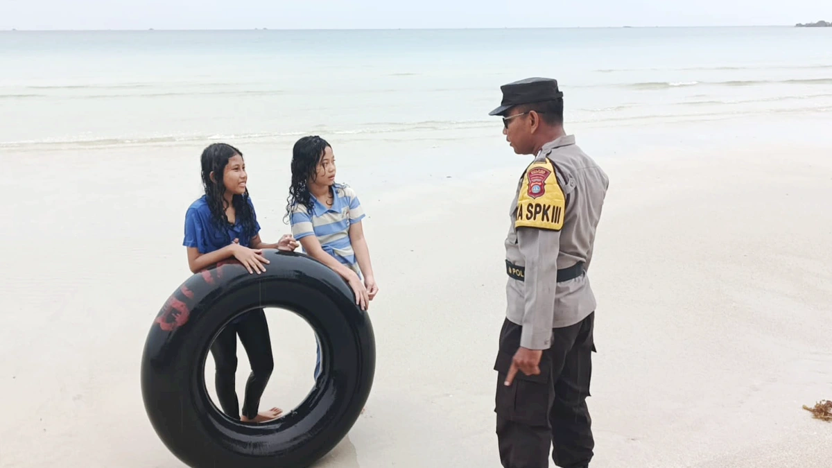 Libur Panjang di akhir Mei 2025, Polres Bintan bersama jajaran Polsek meningkatkan patroli dan pengamanan di berbagai titik strategis untuk menjamin keamanan dan kenyamanan masyarakat