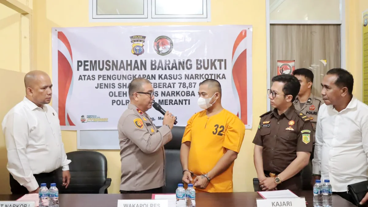Polres Meranti Temukan Puluhan Paket Sabu Siap Edar di Desa Banglas Barat