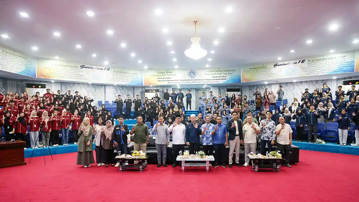 Wakil Gubernur Kepri, Nyanyang Haris Pratamura, hadir di tengah-tengah civitas akademika Universitas Maritim Raja Ali Haji (UMRAH) Kota Tanjung Pinang