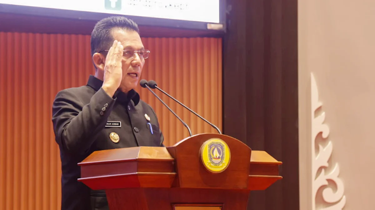 Gubernur Kepulauan Riau, Ansar Ahmad, menyampaikan pidato Ranperda tentang RPJMD Provinsi Kepri Tahun 2025 2029