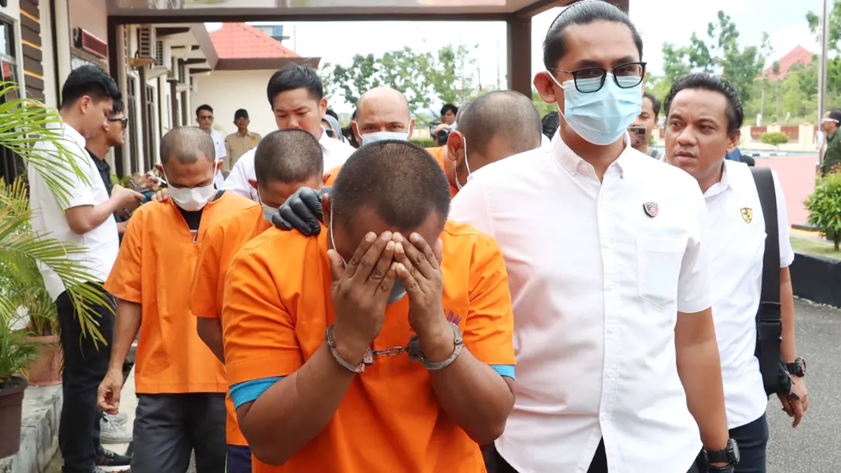 Polres Bintan Bekuk 5 Pengedar Narkoba, Sabu Hampir 1,3 Kg Disita
