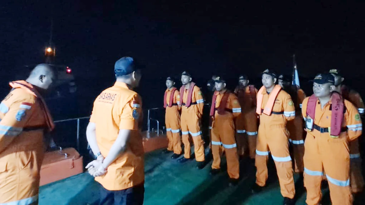 Tim SAR tengah melakukan persiapan pencarian korban Long Boat Tenggelam di Selat Nenek Batam