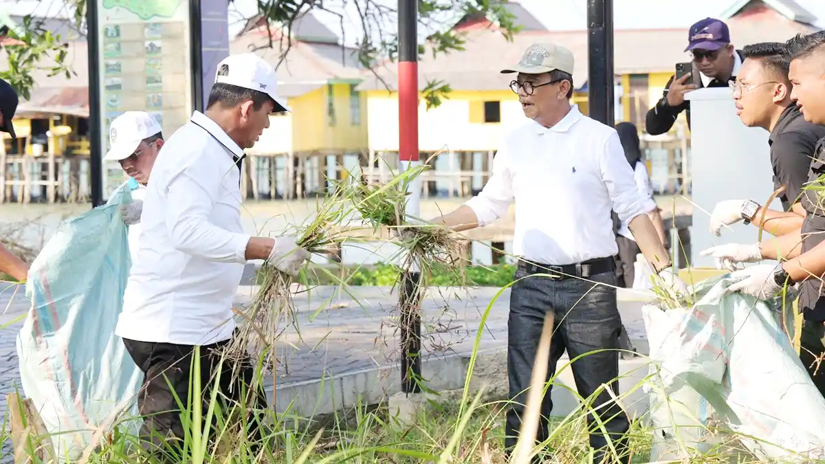 Gubernur Kepulauan Riau, Ansar Ahmad, siap turun langsung mengikuti Gerakan Wisata Bersih (GWB) tingkat nasional di Pulau Penyengat Kota Tanjungpinang