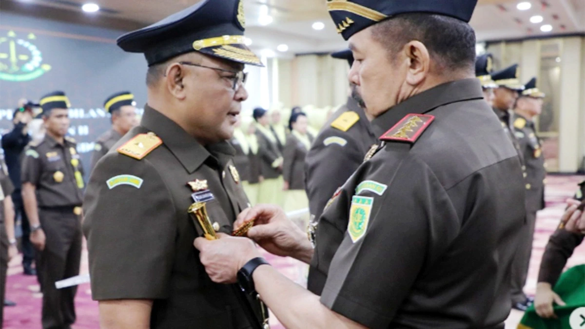 Resmi Jabat Kajati Papua Barat, Ini Empat Arahan Jaksa Agung untuk Basuki Sukardjono