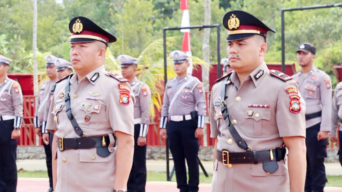Dipimpin Kapolres Bintan, IPTU Syamsuriya Resmi Serahkan Jabatan Kapolsek Teluk Bintan kepada IPDA Muhammad Yodiahyari