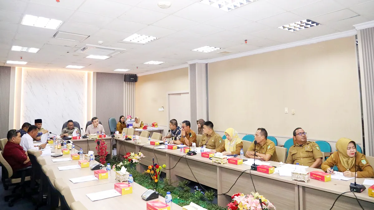DPRD Batam Bahas Ranperda Adminduk, Urus KTP dan KK Tak Perlu Lagi Surat Pengantar RT