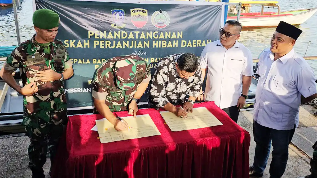 Kodim 0316 Batam Terima Bantuan Boat Fiber dari Pemprov Kepri | "Taksi Air" untuk TNI