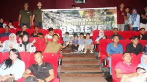 Nobar Film “Believe”, Yonif 136/TS Tanamkan Semangat Juang Lewat Layar Lebar