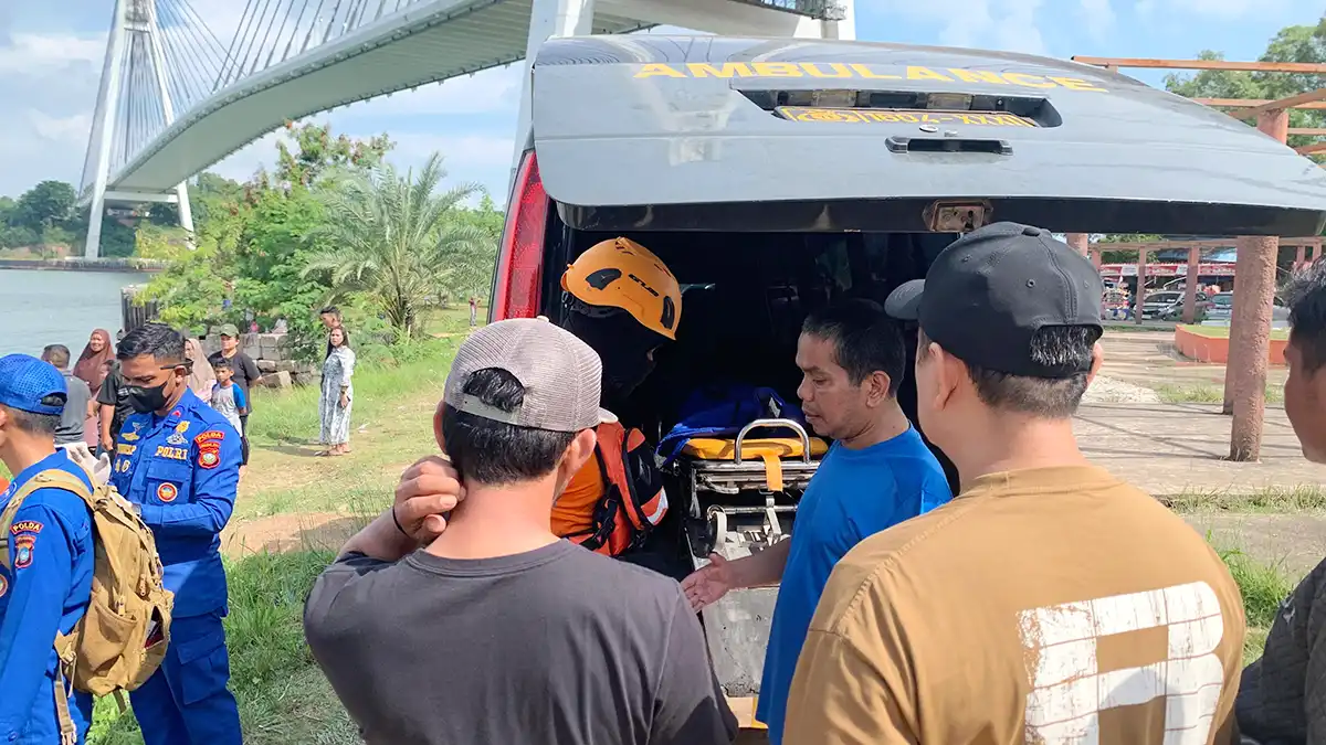 Tangis Pecah di Jembatan Barelang, Rivaldo Ditemukan Tak Bernyawa Usai Dua Hari Pencarian