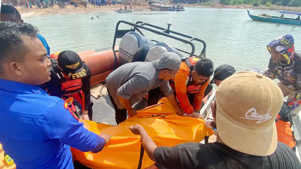 Terjatuh ke Laut Saat Perbaikan Tongkang, Ignasius Ditemukan Meninggal Dunia di Perairan PT Lestari Ocean Indonesia Batam