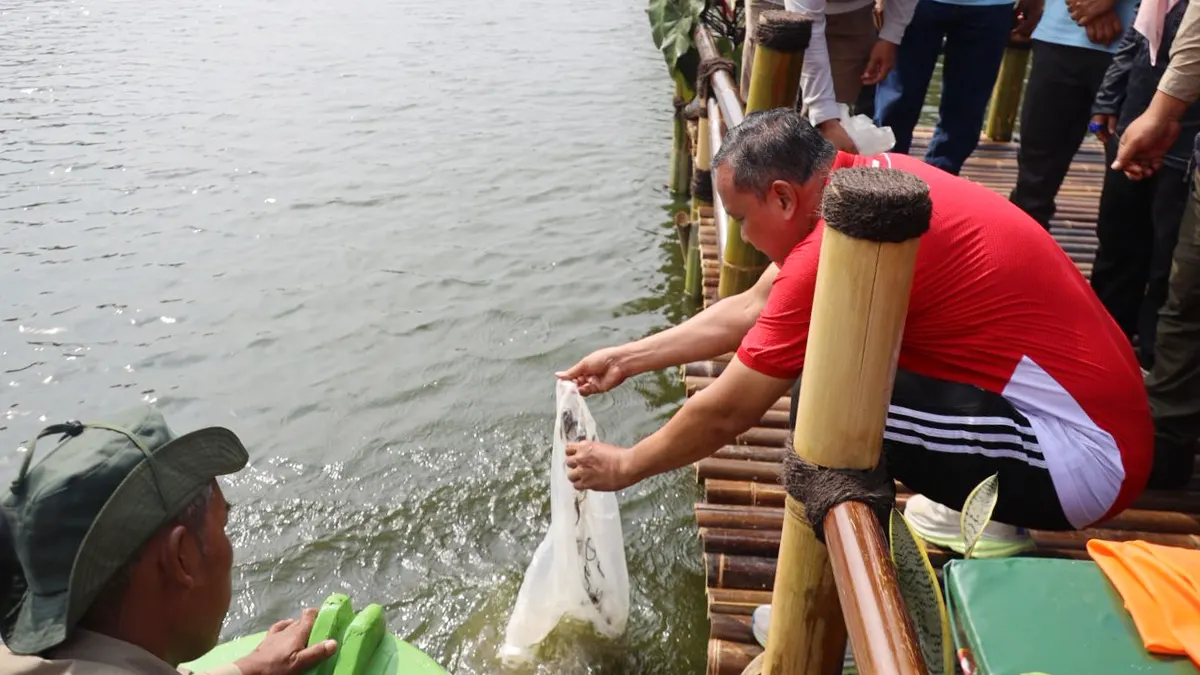Wali Kota Tri Adhianto Resmikan Dermaga Danau Duta Harapan, Destinasi Wisata Air Baru di Bekasi Utara