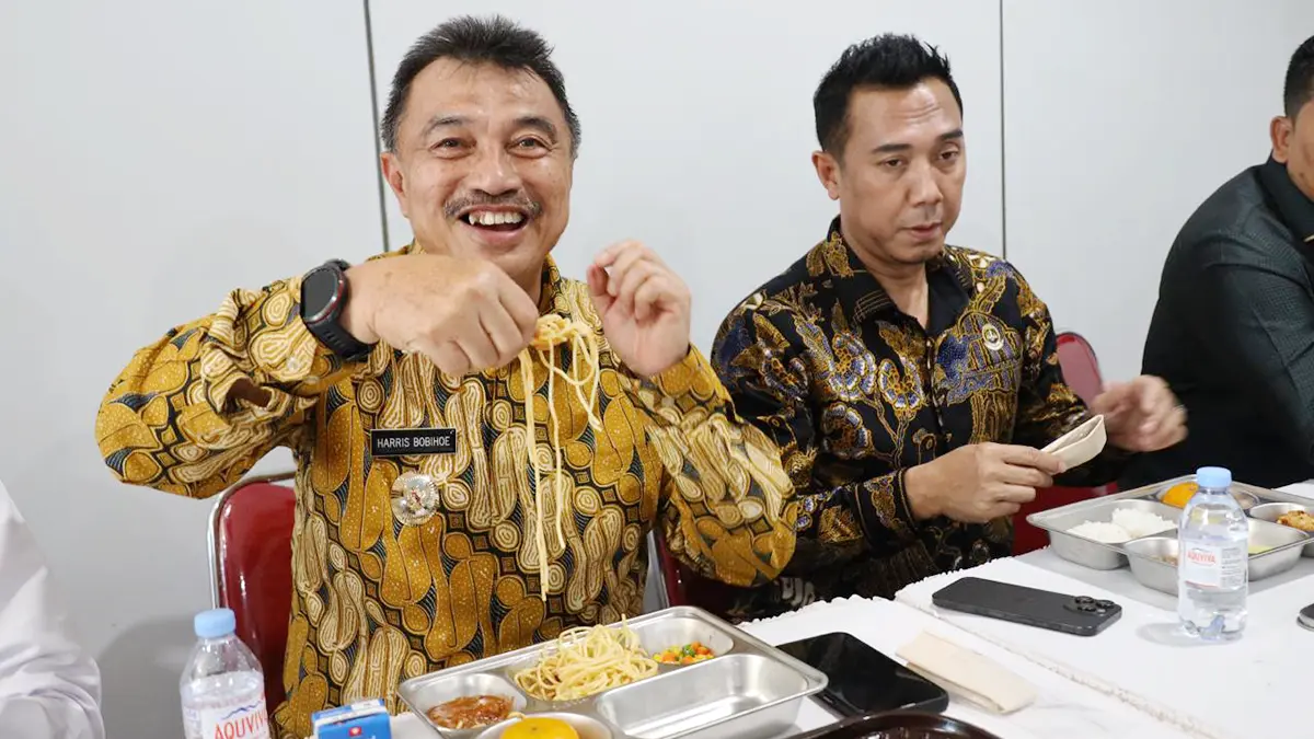 Wawali Bekasi Resmikan Dapur Makan Bergizi Gratis untuk Anak, Ibu Hamil dan Lansia