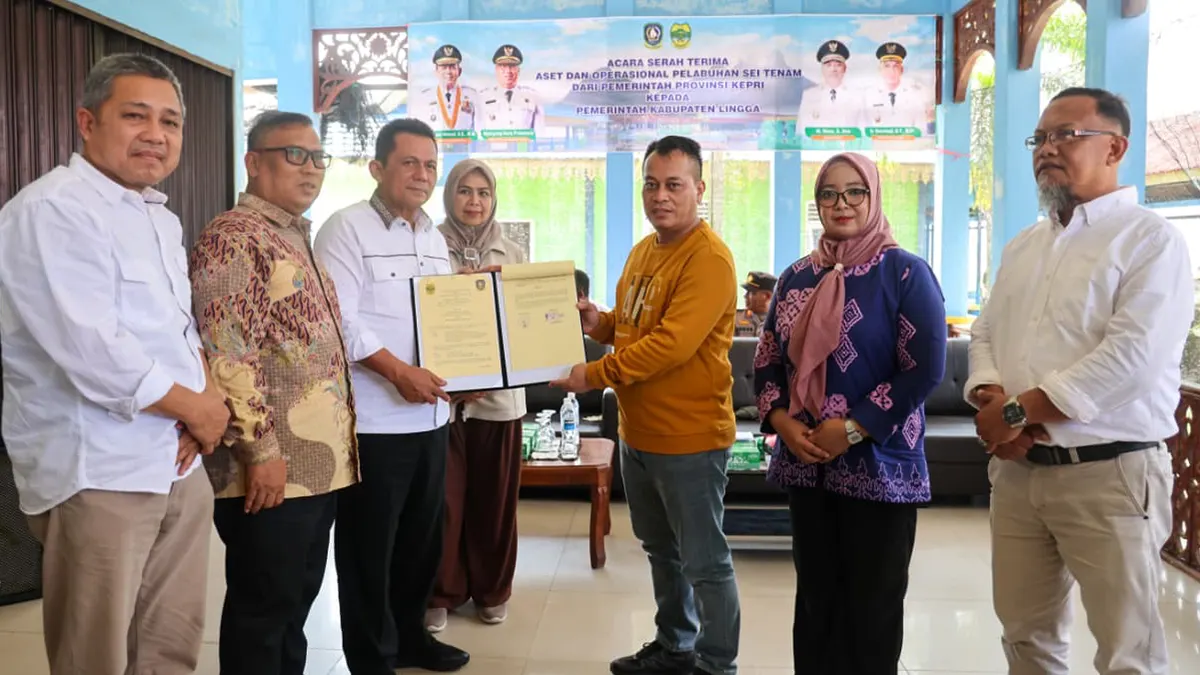 Gubernur Ansar Serahkan Aset Rp10 Miliar, Pelabuhan Sungai Tenam Resmi Dikelola Pemkab Lingga