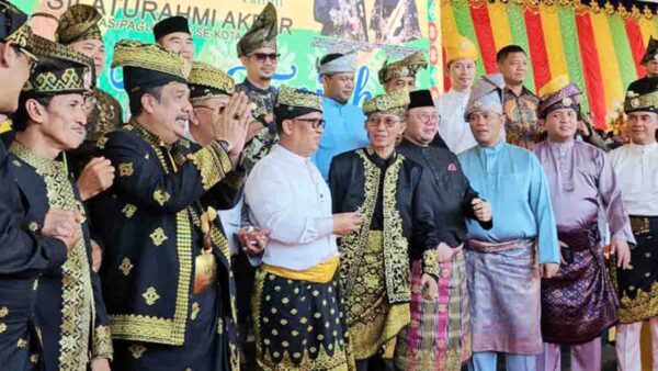 Wagub Nyanyang Hadiri Milad ke-25 LAM Batam: Batam Bertanjak Jadi Identitas Budaya