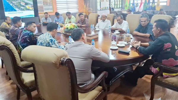Gubernur Ansar: Penataan Gurindam 12 untuk Pedagang yang Lebih Nyaman dan Tertib