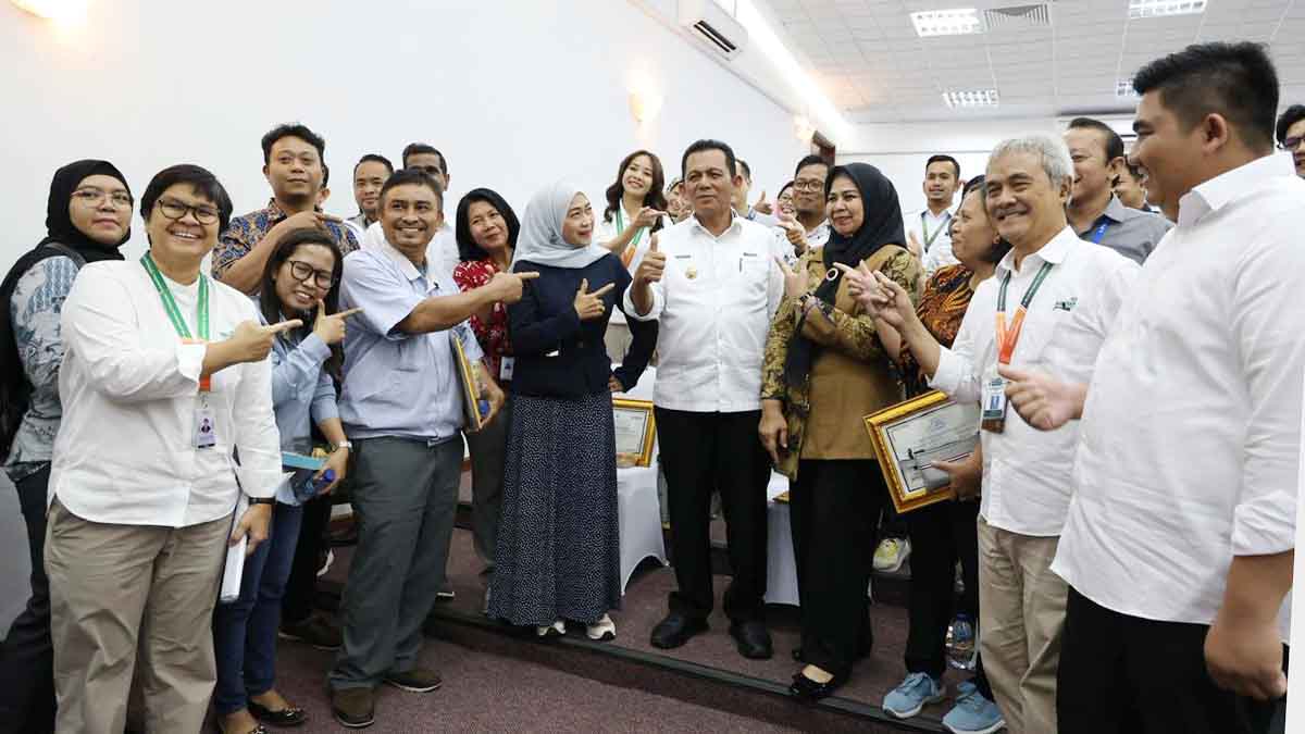 Gubernur Kepulauan Riau, Ansar Ahmad, memberikan apresiasi tinggi terhadap inisiatif Bapenda Provinsi Kepri yang meluncurkan Gerakan Tanjak Lobam di Kawasan Bintan Inti Industrial Estate (BIIE) Lobam