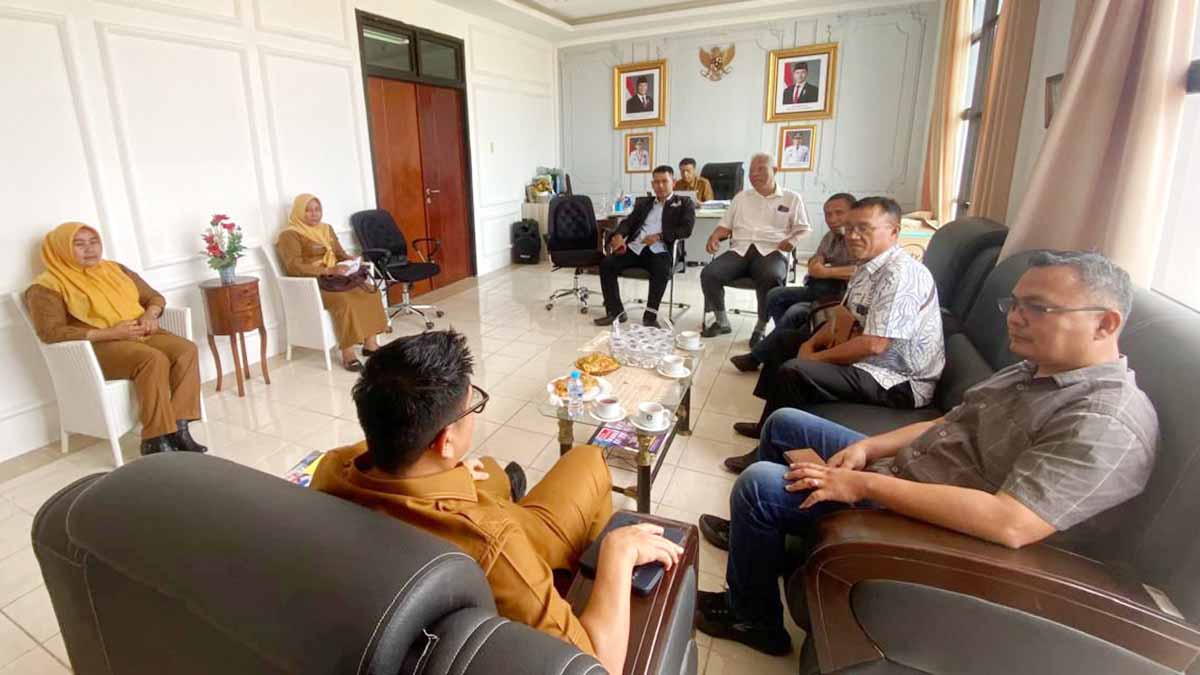 Kadis Kominfo Kepri Dorong KPID Awasi Konten Media Sosial, TikTok, Instagram dan YouTube Jadi Atensi
