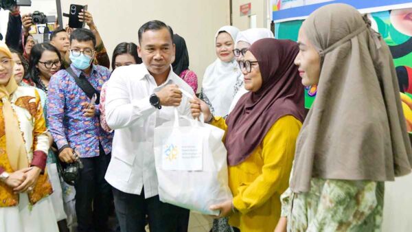 Menteri Wihaji Apresiasi Pelayanan KB Gratis di Tanjungpinang