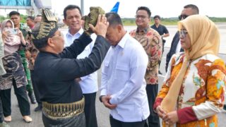 Menteri Wihaji ke Tanjungpinang, Tinjau Pelayanan KB Gratis di Puskesmas Batu 10
