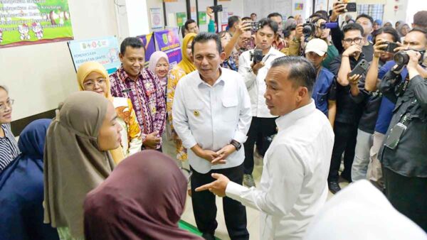 Menteri Wihaji Tinjau Pelayanan KB Gratis di Puskesmas Batu 10 Tanjungpinang