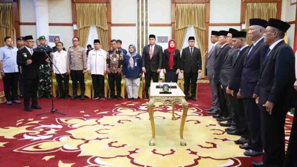 Wagub Nyanyang Lantik Tujuh Komisioner KPID Kepri, Dorong Penguatan Kedaulatan Informasi dan Konten Lokal