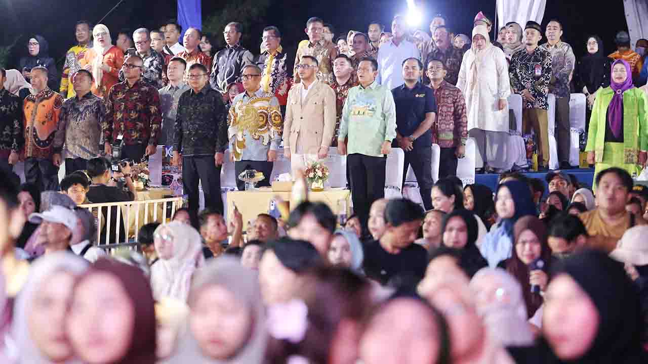 Bersama Menteri Kebudayaan, Gubernur Ansar Ahmad Luncurkan Film Animasi “Gurindam 12” di KACI 2025