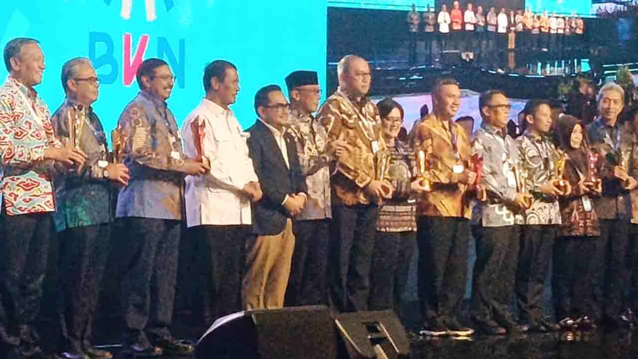 Daftar Penerima Penghargaan BKN Award 2025