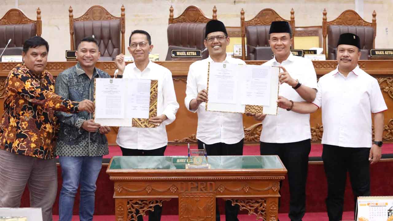 DPRD Batam Sahkan Ranperda Angkutan Massal Berbasis Jalan, Trans Batam Siap Bertransformasi