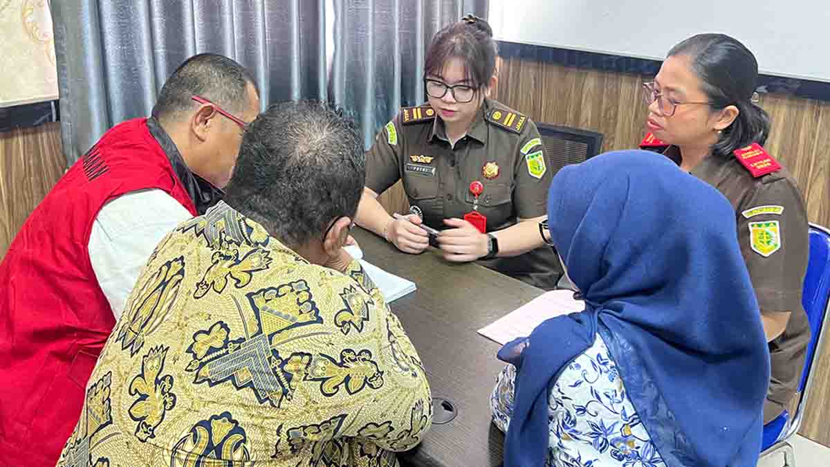 Empat Tersangka Kasus Dugaan Korupsi PNBP Jasa Kepelabuhan RIG SETIA Diserahkan ke Jaksa Penuntut Umum