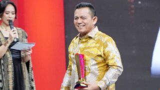 Gubernur Ansar Ahmad Raih Penghargaan sebagai Kepala Daerah Inovator Ekonomi Inklusif