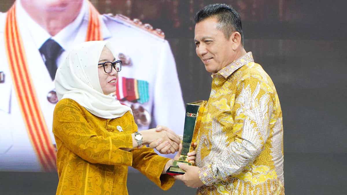 “Kepri Permata Biru”: Visi Gubernur Ansar Ahmad yang Berbuah Penghargaan Nasional