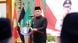Lantik Anggota BPSK Batam, Gubernur Ansar: BPSK Harus Jadi Garda Terdepan Perlindungan Konsumen