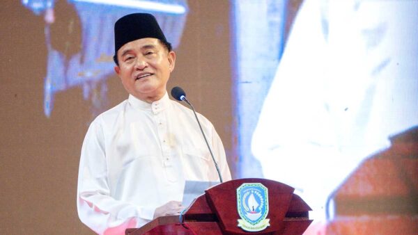 Menko Yusril Ajak Warga Kepri Jaga Keislaman dan Kemelayuan di Tabligh Akbar Lingga