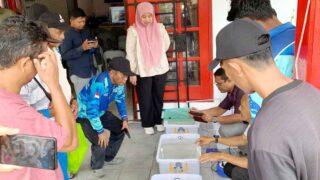 Pembudidaya Udang di Sungai Buluh Lingga Belajar Kelola Limbah dengan Metode Efisien dari Prodi Budidaya Perairan UMRAH