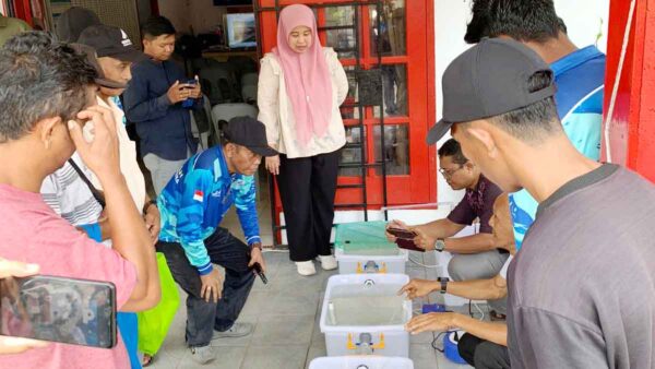 Pembudidaya Udang di Sungai Buluh Lingga Belajar Kelola Limbah dengan Metode Efisien dari Prodi Budidaya Perairan UMRAH